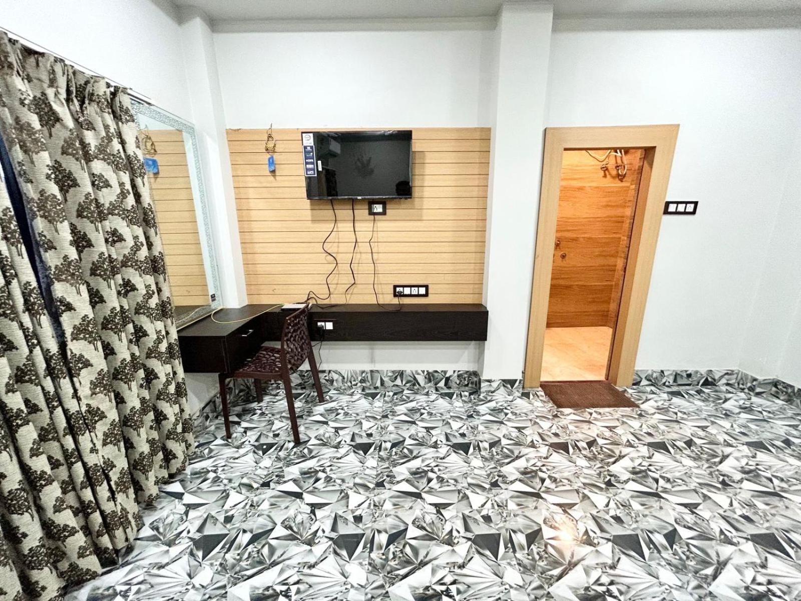 Palli Bangla Resort, Near Ruby Hospital, Anandapur Calcutá Exterior foto
